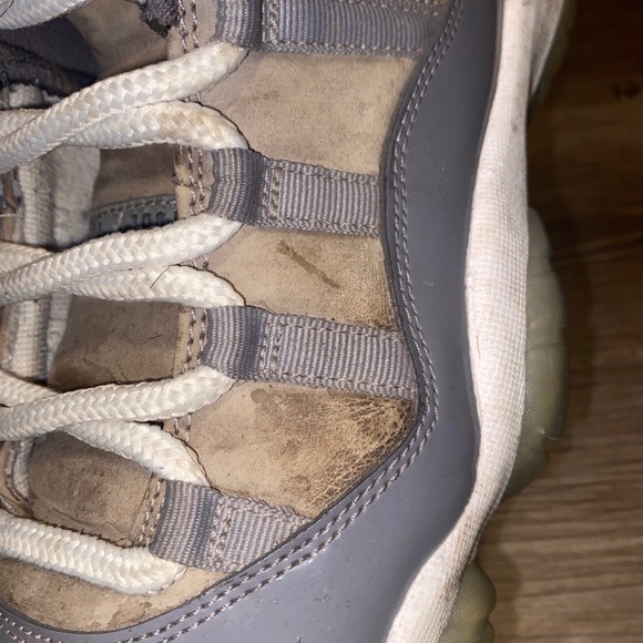 Jordan 11 Low - Picture 4 of 9